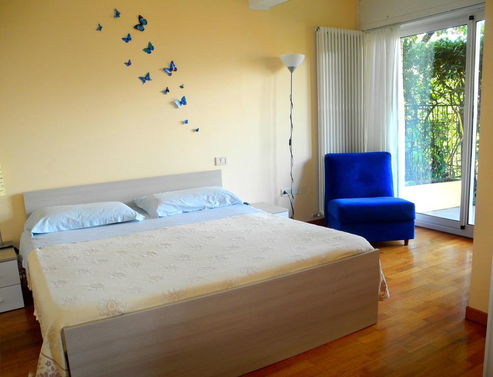 Collemare Apartment เปซาโร ห้อง รูปภาพ